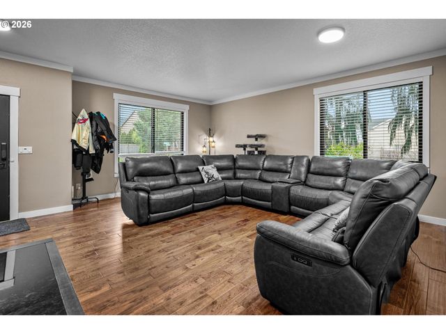4282 Se VIEWPOINT Dr, Troutdale, OR 97060