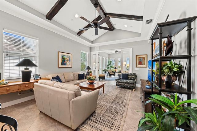 289 SAPPHIRE LAKE DRIVE 201, Bradenton, FL 34209