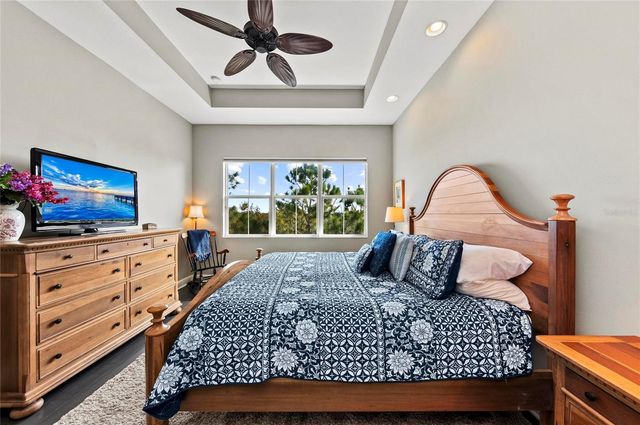 289 SAPPHIRE LAKE DRIVE 201, Bradenton, FL 34209