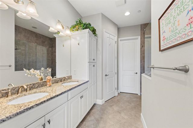 289 SAPPHIRE LAKE DRIVE 201, Bradenton, FL 34209