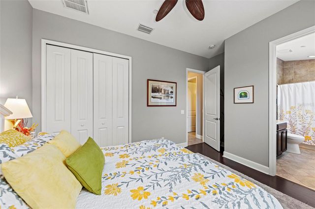 289 SAPPHIRE LAKE DRIVE 201, Bradenton, FL 34209