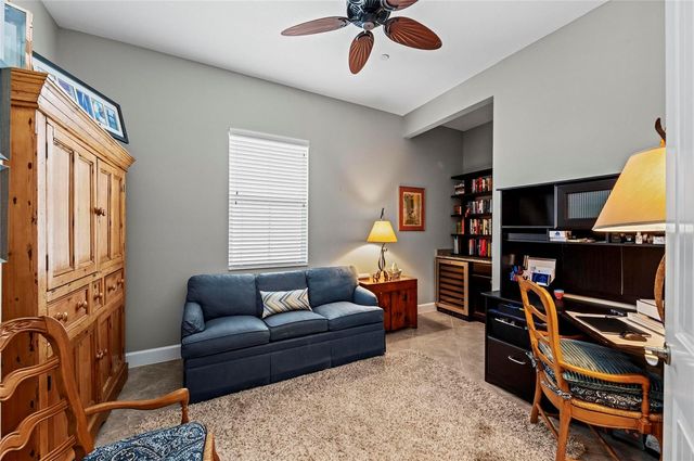 289 SAPPHIRE LAKE DRIVE 201, Bradenton, FL 34209