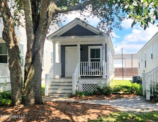 2207 Government Street, 10, Ocean Springs, MS 39564