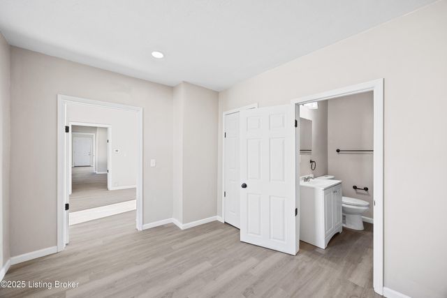 112 Dr W J Hodge St, Louisville, KY 40203