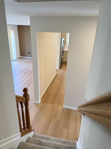 1477 Rue Deauville Boulevard, Ypsilanti, MI 48198