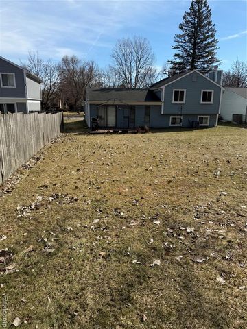 1477 Rue Deauville Boulevard, Ypsilanti, MI 48198