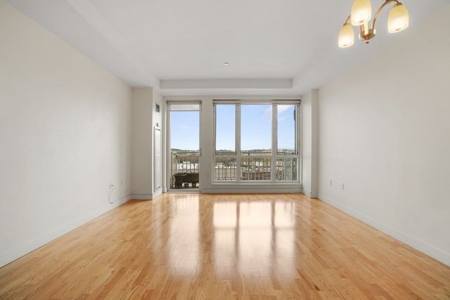 100 Station Landing 705, Medford, MA 02155