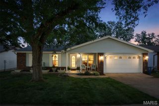 6021 Bissonnet Court, St Louis, MO 63129