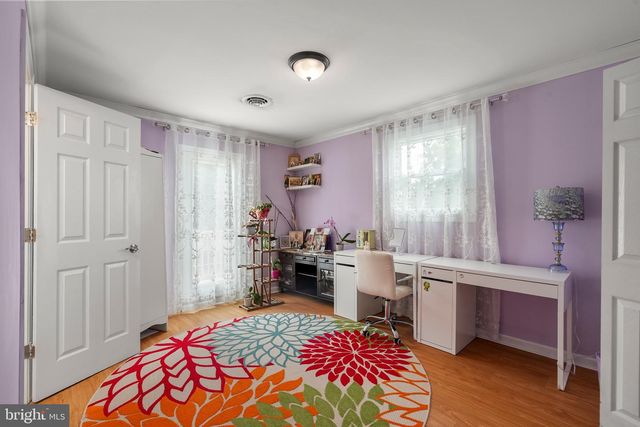 110 W BRISTOL RD, Warminster, PA 18974