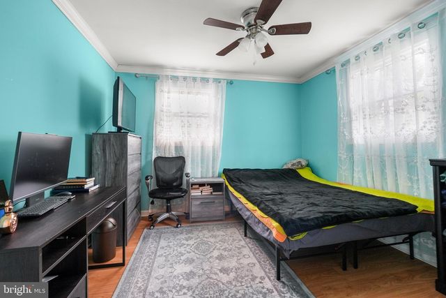 110 W BRISTOL RD, Warminster, PA 18974