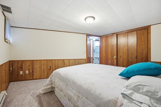 332 13th Avenue E, West Fargo, ND 58078