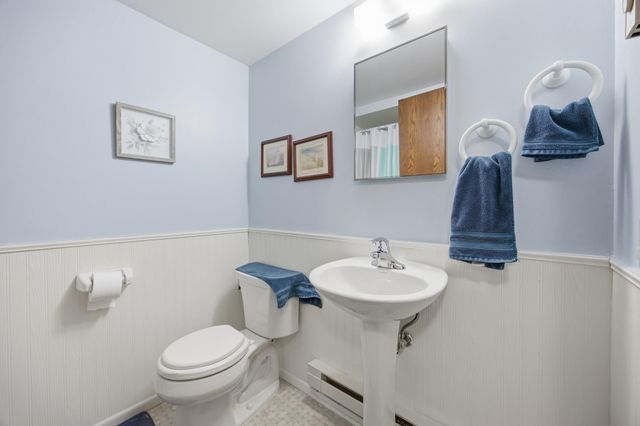 332 13th Avenue E, West Fargo, ND 58078