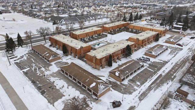 332 13th Avenue E, West Fargo, ND 58078