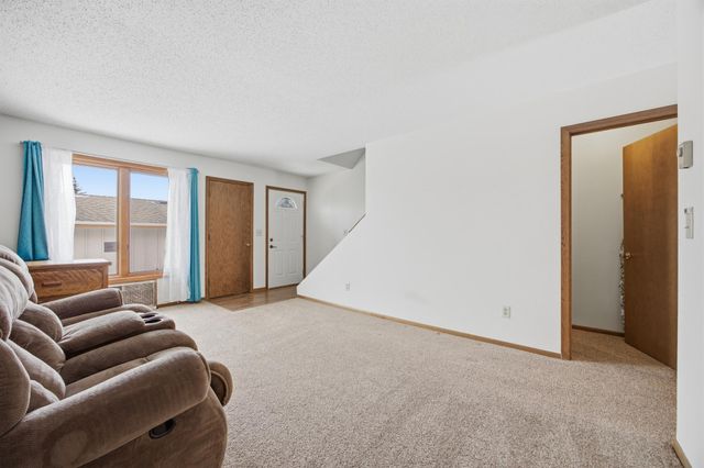 332 13th Avenue E, West Fargo, ND 58078