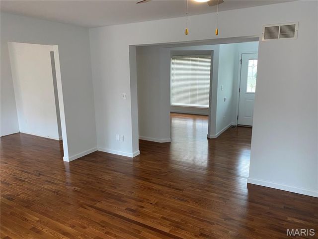 431 Peregrine Court, Winfield, MO 63389