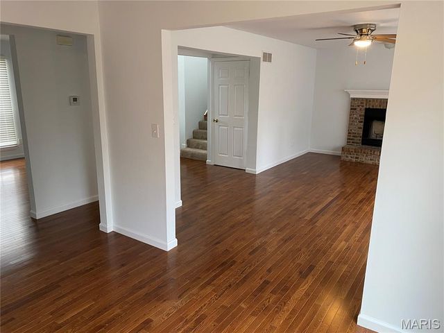 431 Peregrine Court, Winfield, MO 63389