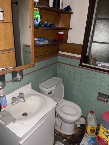 1000 Collinsburg Rd, Belle Vernon, PA 15089