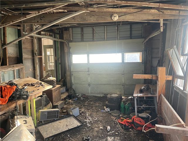 1000 Collinsburg Rd, Belle Vernon, PA 15089