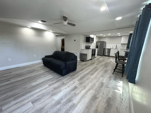 4679 SE Ebbtide Avenue O, Stuart, FL 34997