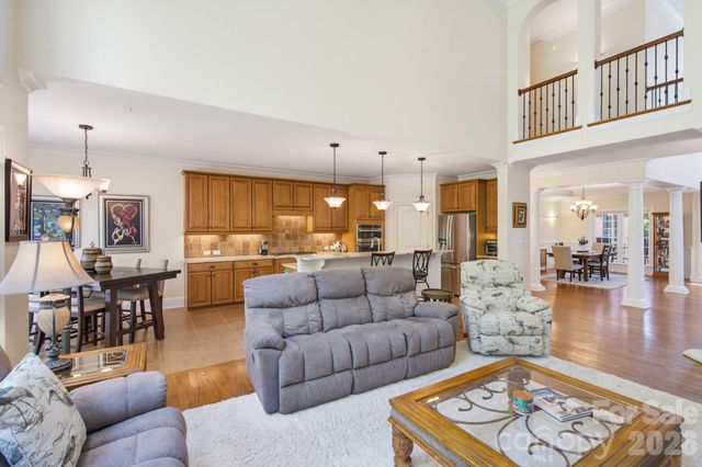 16506 Doves Canyon Lane, Charlotte, NC 28278