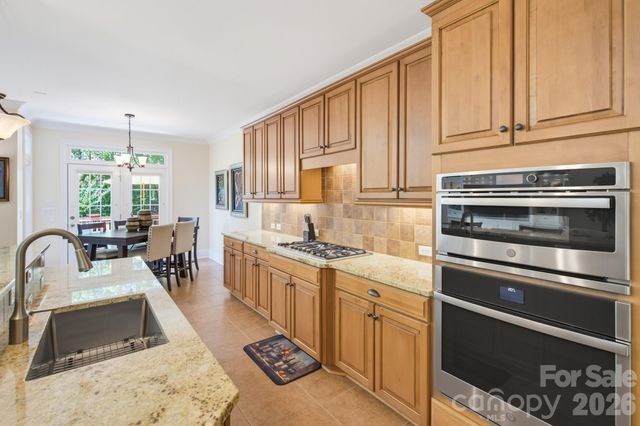 16506 Doves Canyon Lane, Charlotte, NC 28278