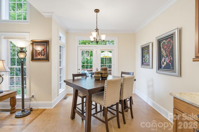 16506 Doves Canyon Lane, Charlotte, NC 28278