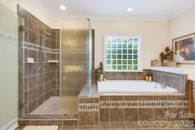 16506 Doves Canyon Lane, Charlotte, NC 28278