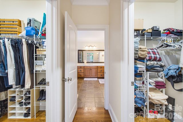 16506 Doves Canyon Lane, Charlotte, NC 28278