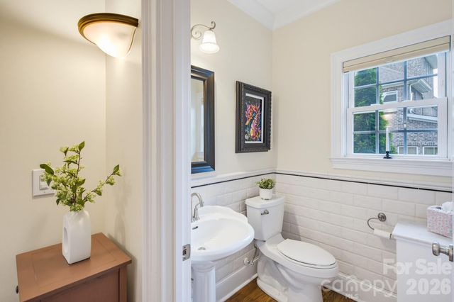 16506 Doves Canyon Lane, Charlotte, NC 28278