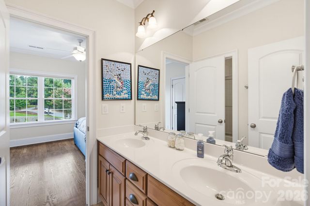 16506 Doves Canyon Lane, Charlotte, NC 28278