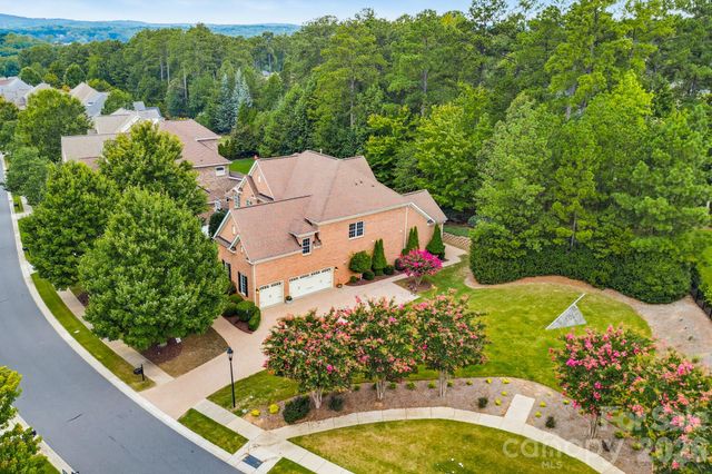 16506 Doves Canyon Lane, Charlotte, NC 28278