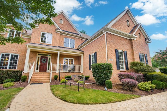 16506 Doves Canyon Lane, Charlotte, NC 28278