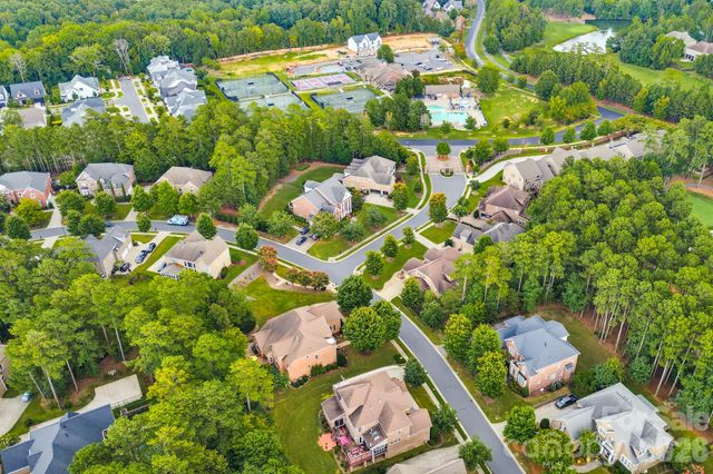 16506 Doves Canyon Lane, Charlotte, NC 28278