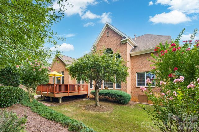 16506 Doves Canyon Lane, Charlotte, NC 28278