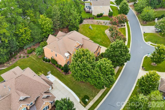 16506 Doves Canyon Lane, Charlotte, NC 28278