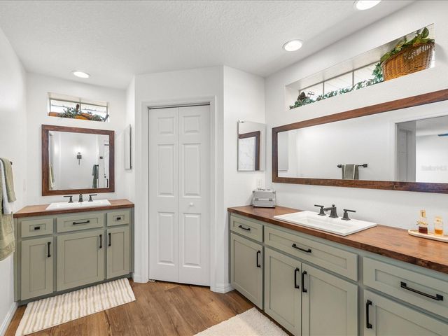 24695 HAYMAN ROAD, Brooksville, FL 34602