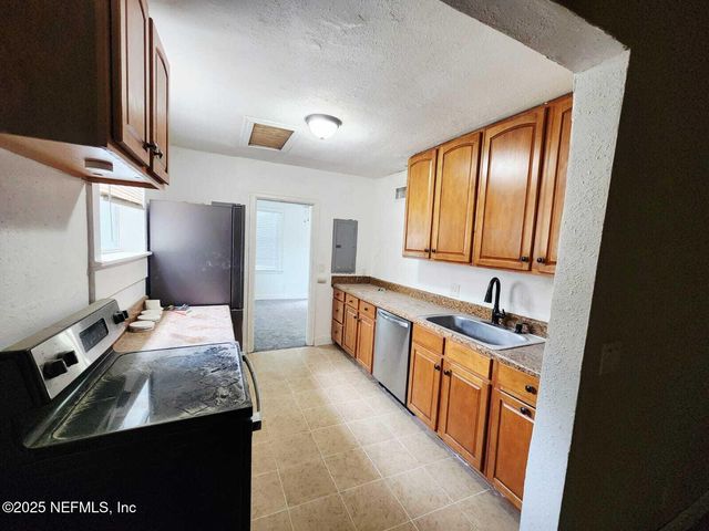 1323 W 30TH Street, Jacksonville, FL 32209