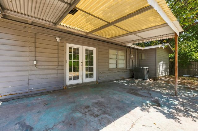 7244 Charles Court, Dallas, TX 75217