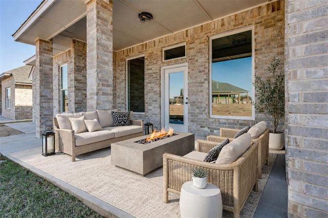 2233 SW 160th Street, Oklahoma City, OK 73170