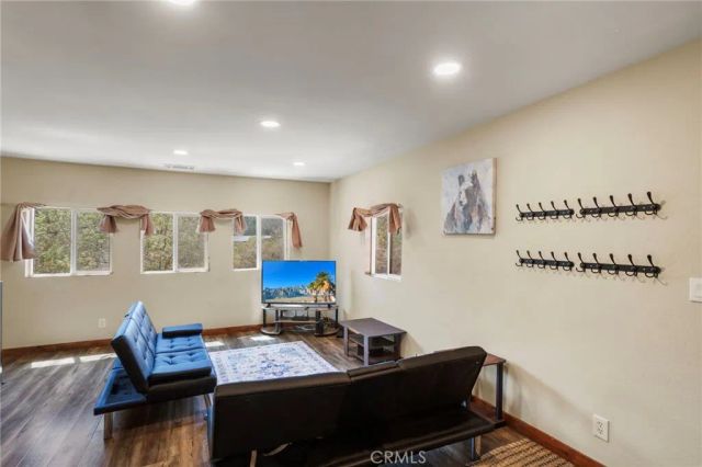 29251 Lake Brook, Cedar Glen, CA 92321