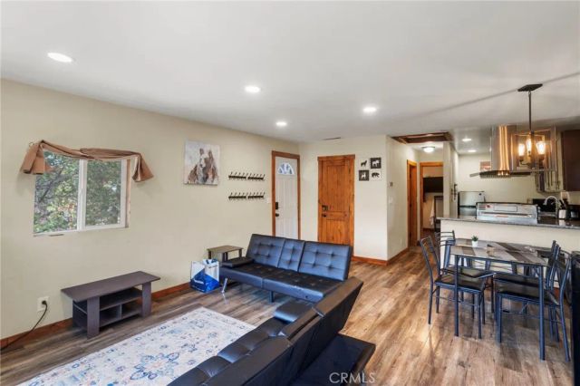29251 Lake Brook, Cedar Glen, CA 92321