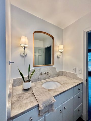 1009 Boxwood Dr, Franklin, TN 37069