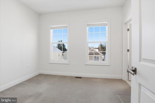 829 N WAKEFIELD ST, Arlington, VA 22203