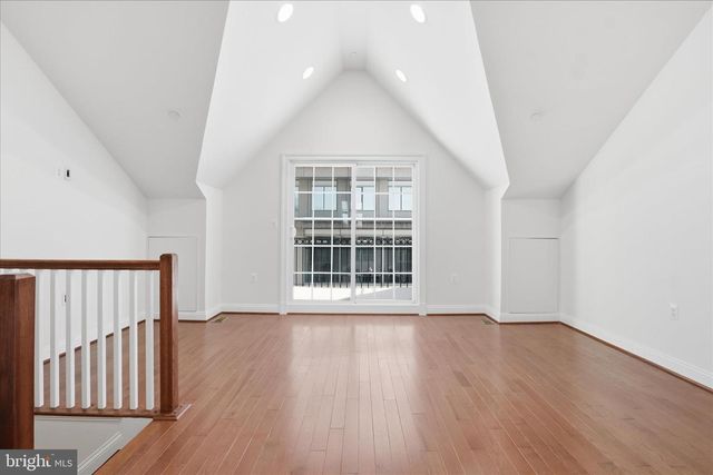 829 N WAKEFIELD ST, Arlington, VA 22203