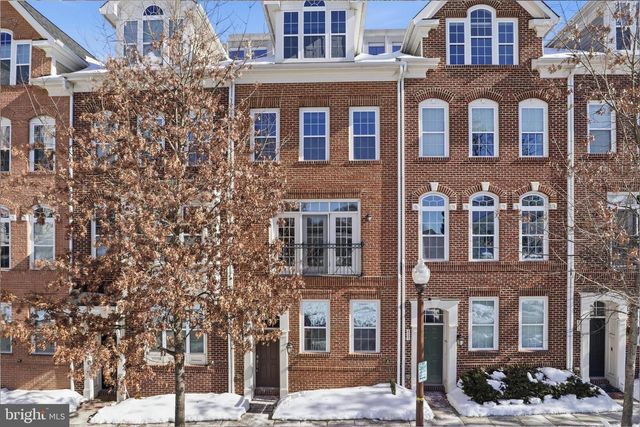 829 N WAKEFIELD ST, Arlington, VA 22203