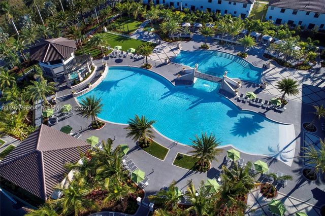 8945 NW 98th Ave, Doral, FL 33178
