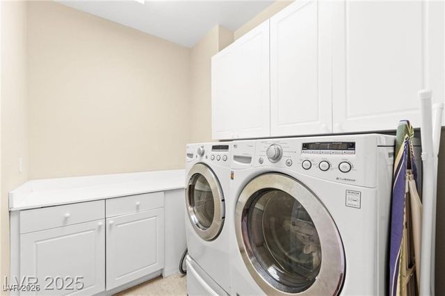 2900 Carmelo Drive, Henderson, NV 89052