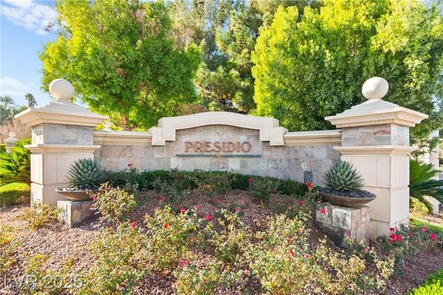 2900 Carmelo Drive, Henderson, NV 89052