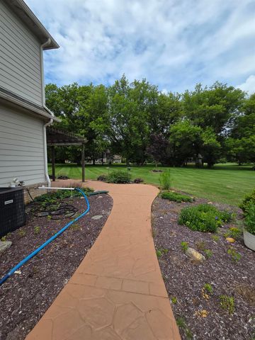 1037 Todd Court, White Lake, MI 48383