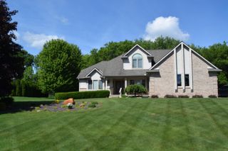 1037 Todd Court, White Lake, MI 48383